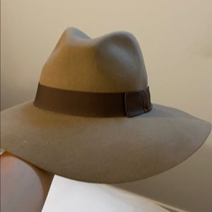 Wool winter floppy hat